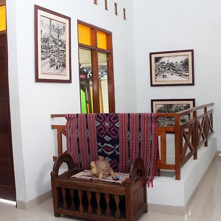 Griya Kedasih Guesthouse Yogyakarta Exteriör bild