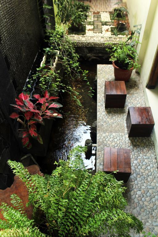 Griya Kedasih Guesthouse Yogyakarta Exteriör bild